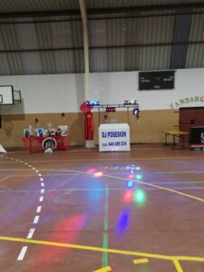 mesa dj en polideportivo